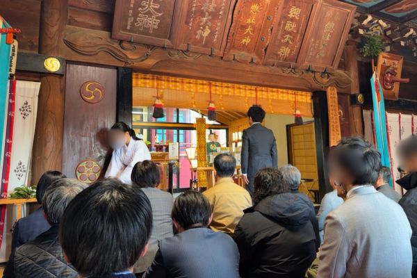 ご祈祷中の社長