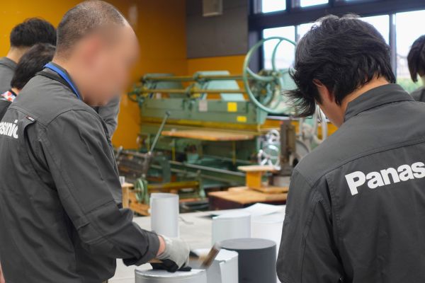 フランジ加工の様子⓶